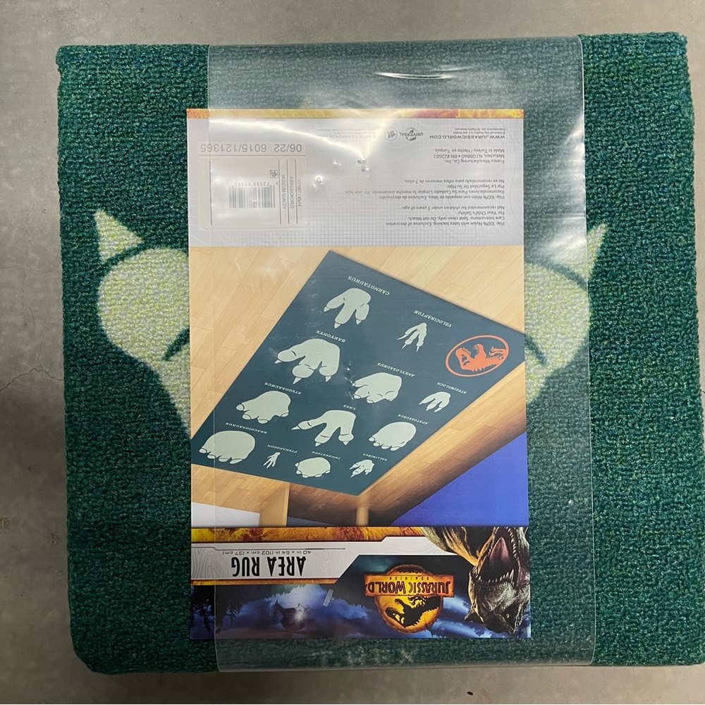 Brand New Jurassic World  Green Paw print Area Rug 40” x 54”